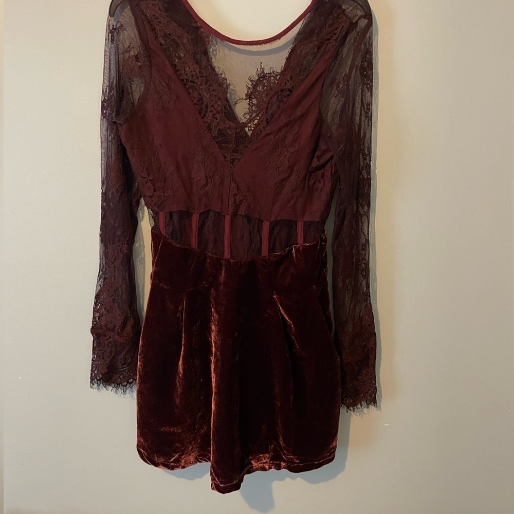 - NWOT FREE PEOPLE DRESS burgundy color - Picture 7 of 10